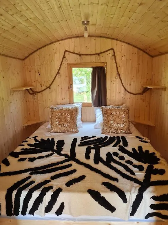 Les Roulottes Du Pilat Hotel Maclas 0*,